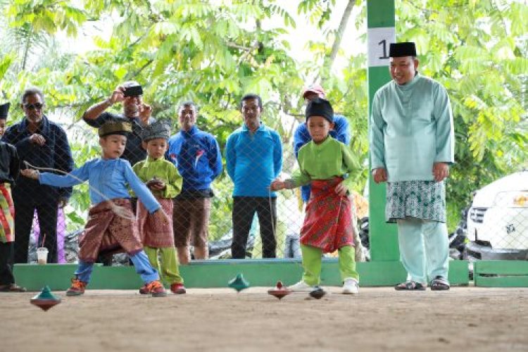 Pemkab Siak Gelar Festival Gasing Berembang III
