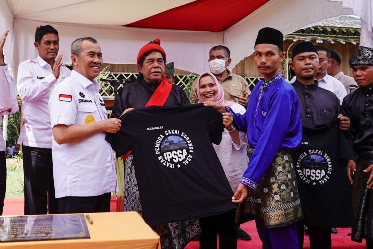 Hukum Adat Masyarakat Adat Melayu Riau