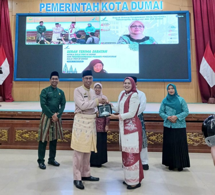 Bupati Bengkalis Hadiri Perubahan Status dan Serah Terima Jabatan Kepala Balai POM Dumai